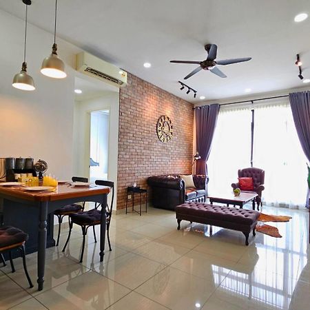 Conezion Near Ioi City Mall, Maeps Serdang, Putrajaya By Cloud Host Exterior photo