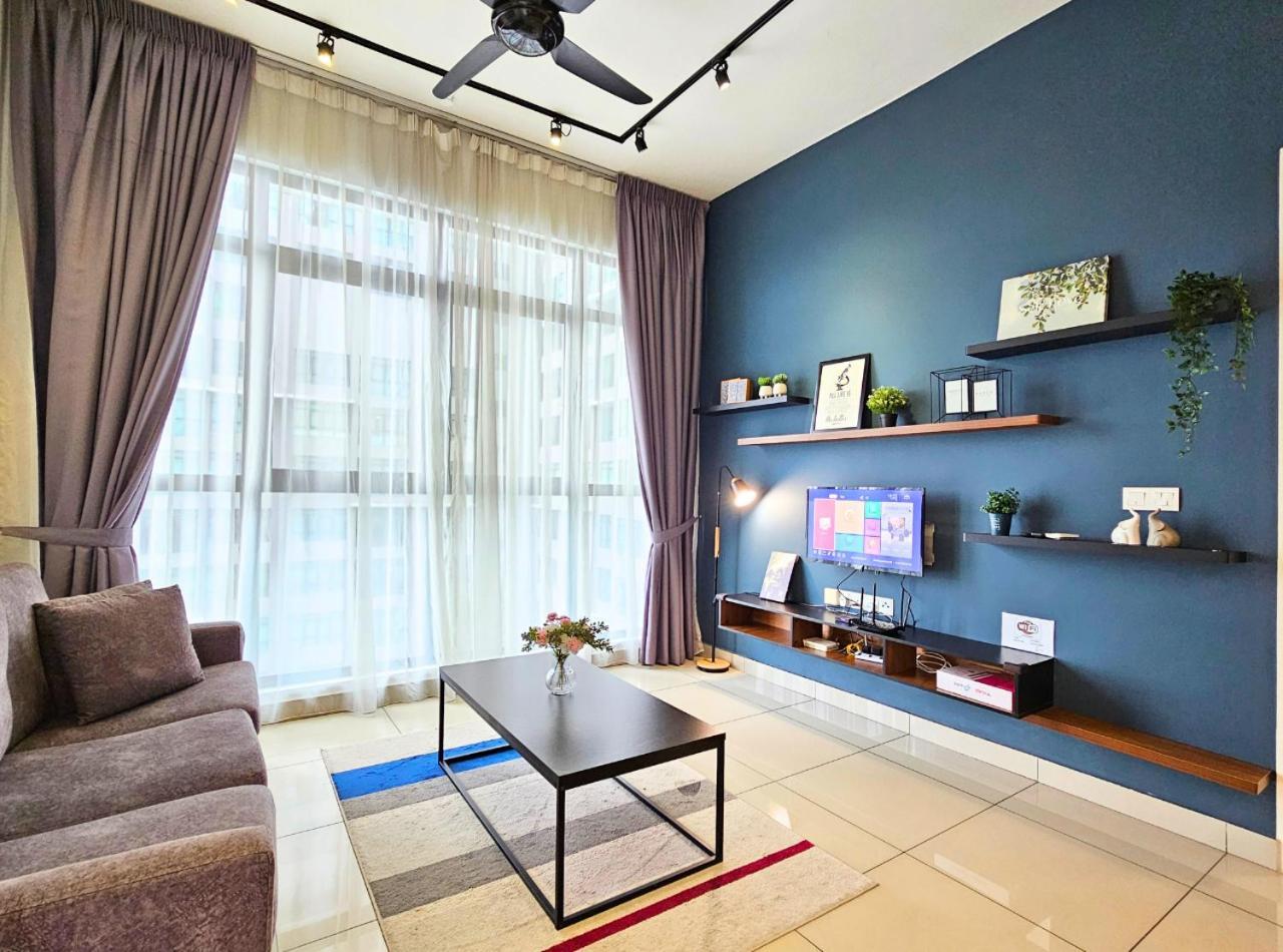Conezion Near Ioi City Mall, Maeps Serdang, Putrajaya By Cloud Host Exterior photo