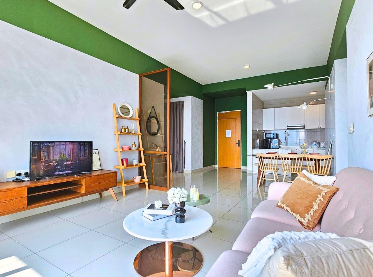 Conezion Near Ioi City Mall, Maeps Serdang, Putrajaya By Cloud Host Exterior photo