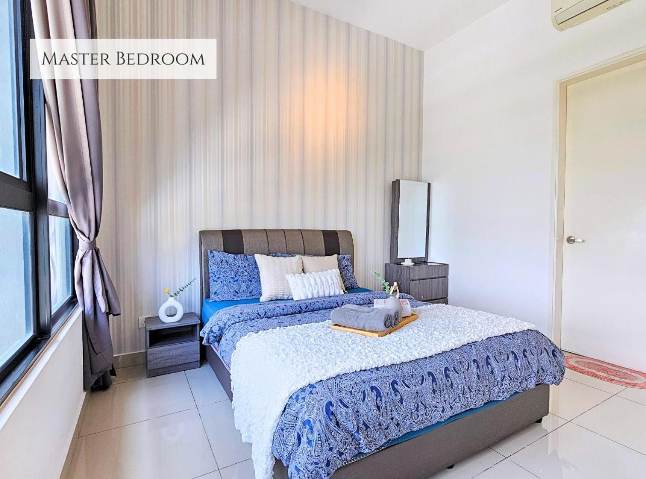 Conezion Near Ioi City Mall, Maeps Serdang, Putrajaya By Cloud Host Room photo