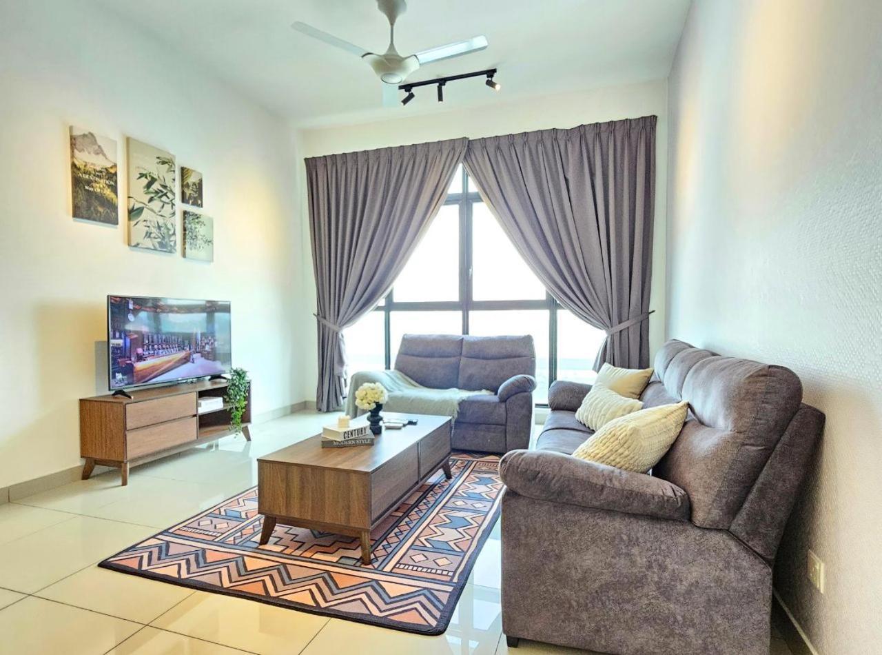 Conezion Near Ioi City Mall, Maeps Serdang, Putrajaya By Cloud Host Exterior photo