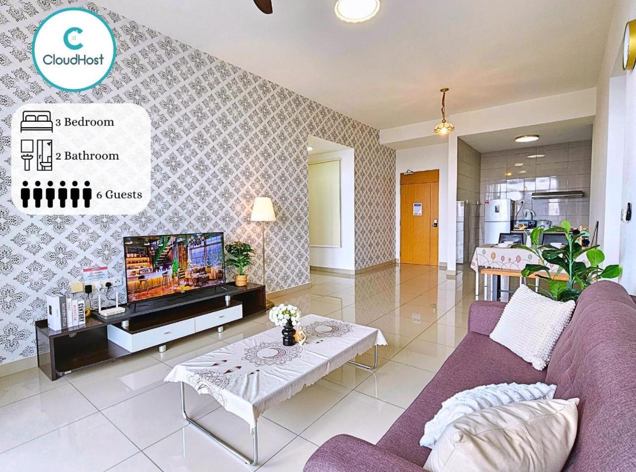 Conezion Near Ioi City Mall, Maeps Serdang, Putrajaya By Cloud Host Room photo