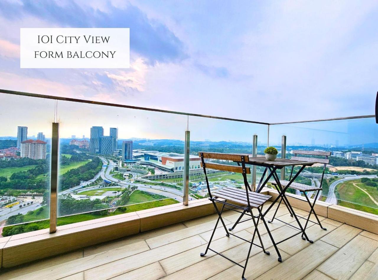 Conezion Near Ioi City Mall, Maeps Serdang, Putrajaya By Cloud Host Exterior photo
