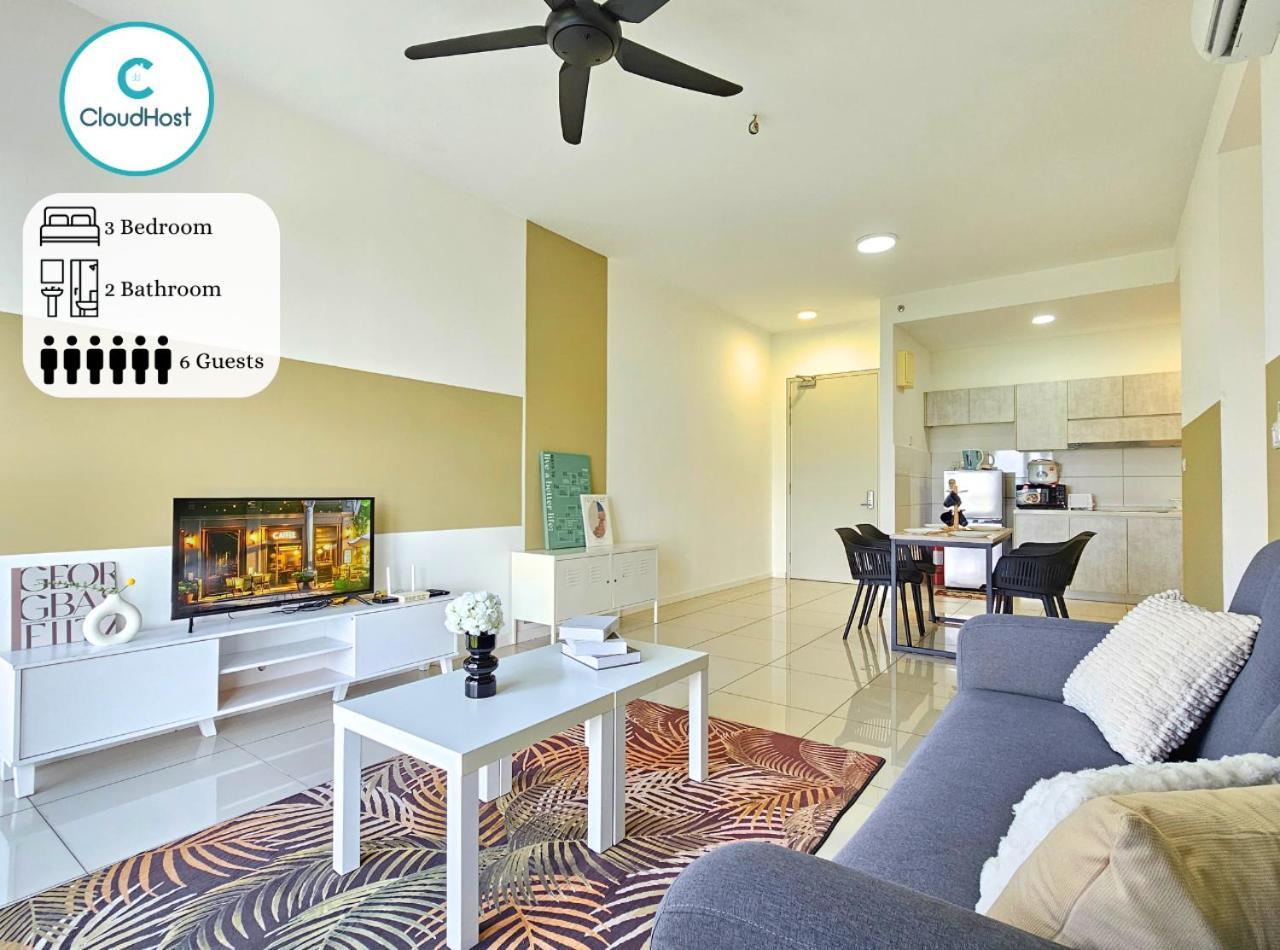 Conezion Near Ioi City Mall, Maeps Serdang, Putrajaya By Cloud Host Room photo