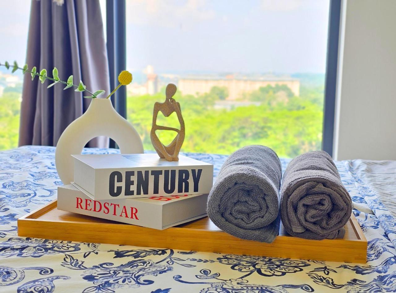 Conezion Near Ioi City Mall, Maeps Serdang, Putrajaya By Cloud Host Room photo