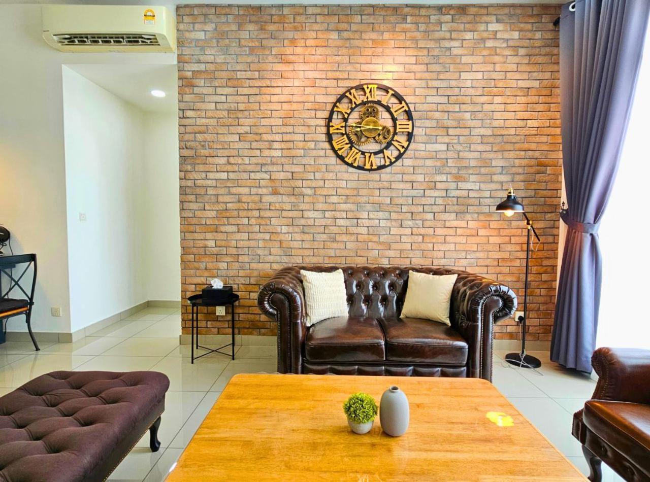 Conezion Near Ioi City Mall, Maeps Serdang, Putrajaya By Cloud Host Exterior photo